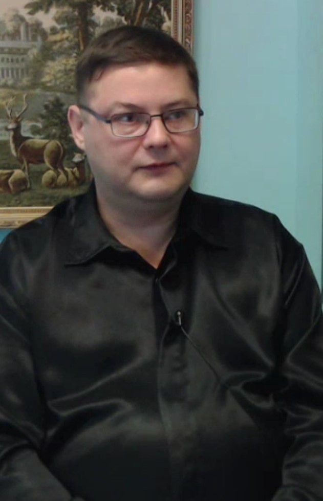 Учаров Эдуард Раимович